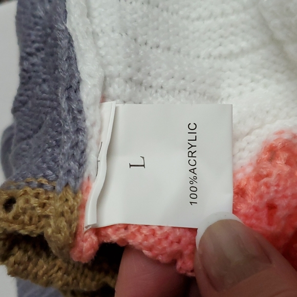 Light Weight Hoodie Sweater - Picture 7 of 8